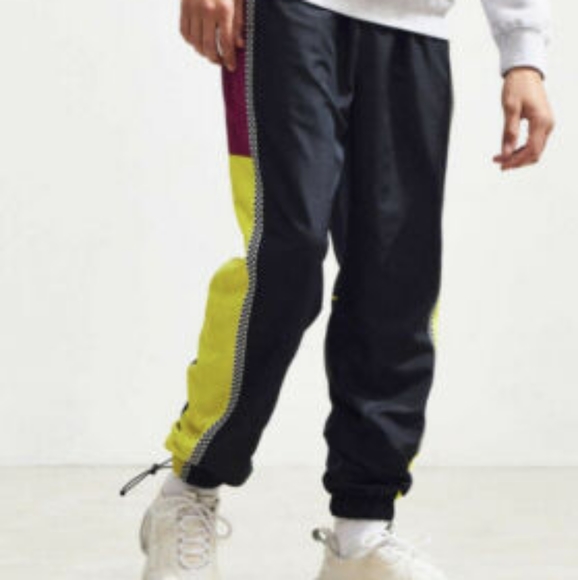 ✅ Urban Outfitters 90's Motif Mens Windpant Joggers - Picture 3 of 3